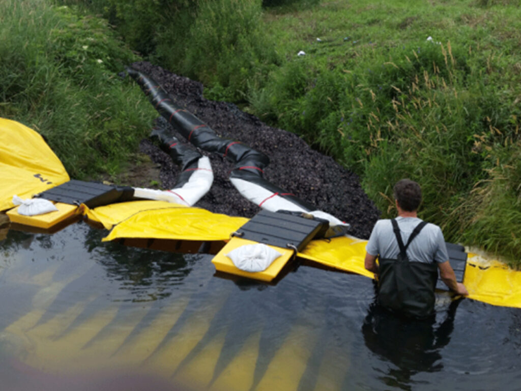 Diverter-Attachment-for-Instant-Cofferdam-2-upstream